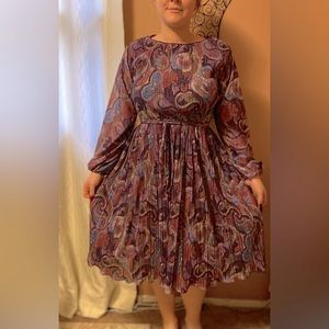 Vintage Hal Ferman vintage dress in purple paisley, pleated, tie waist